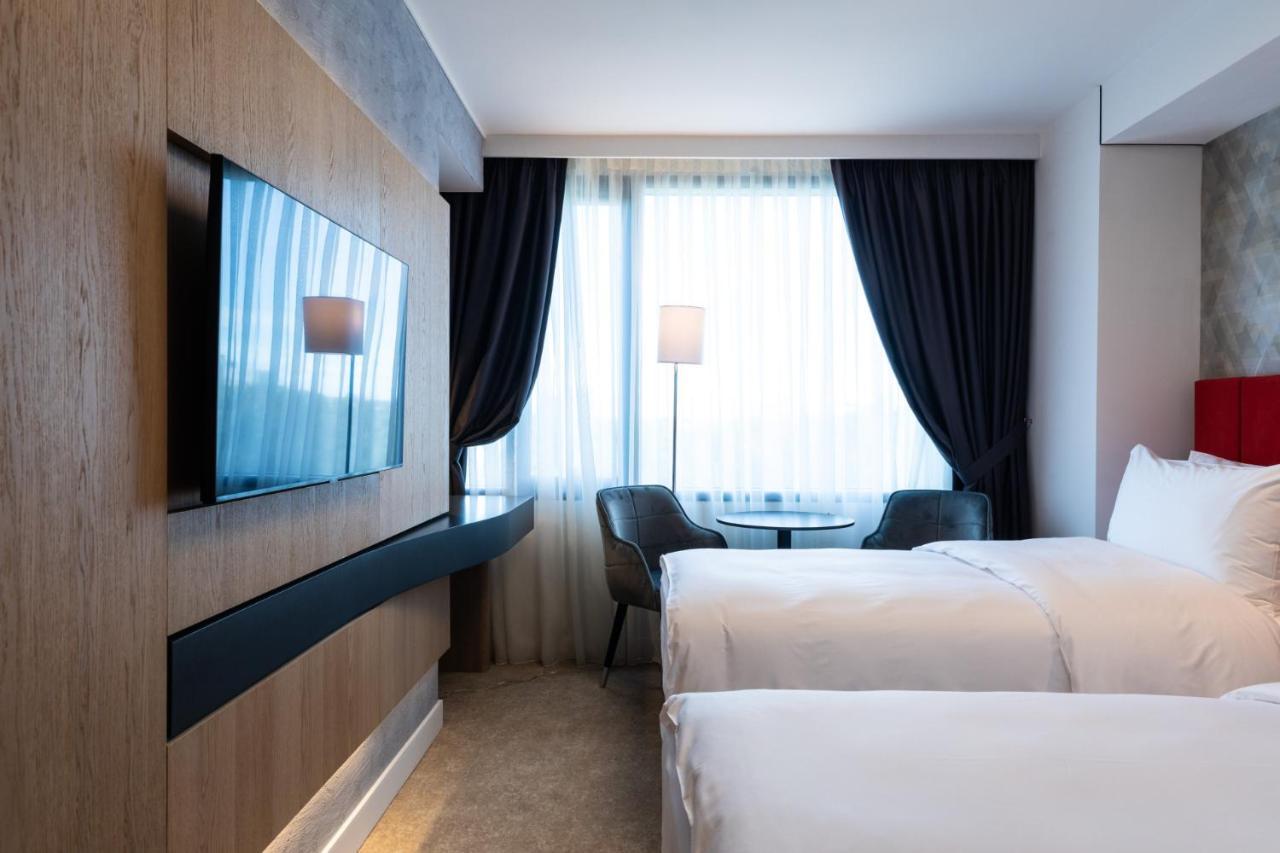 Ramada By Wyndham Slatina Parc Otel Dış mekan fotoğraf